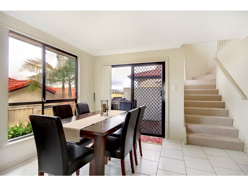 1/8 Wallis Close, Flinders NSW 2529