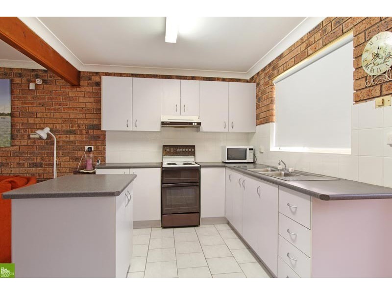 9/11 Commerce Drive, Lake Illawarra NSW 2528