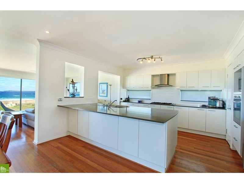 43 Junction Road, Barrack Point NSW 2528
