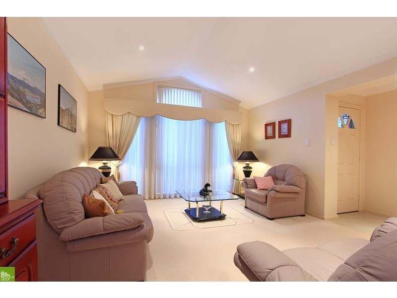 38 Peterborough Avenue, Lake Illawarra NSW 2528