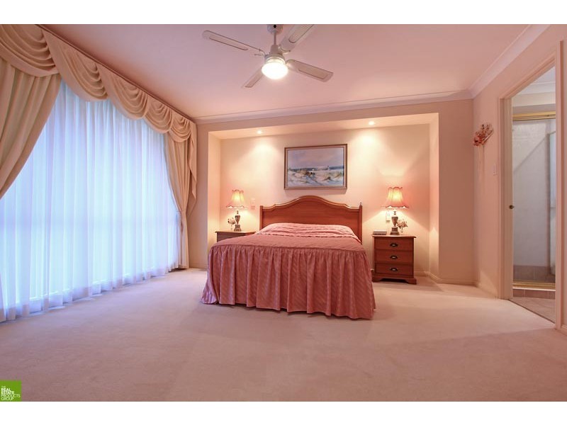 38 Peterborough Avenue, Lake Illawarra NSW 2528