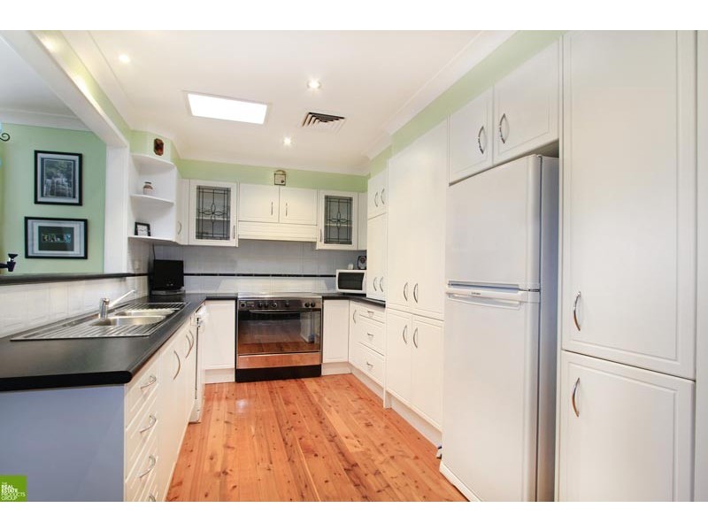 2 Freeman Parade, Mount Warrigal NSW 2528