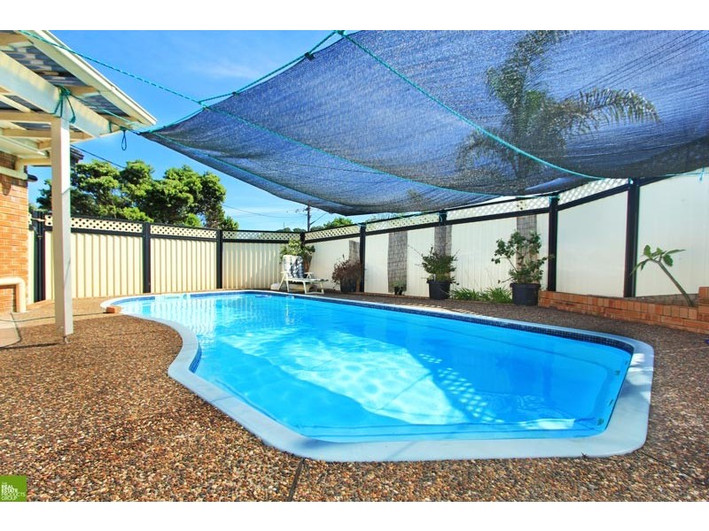 2 Freeman Parade, Mount Warrigal NSW 2528