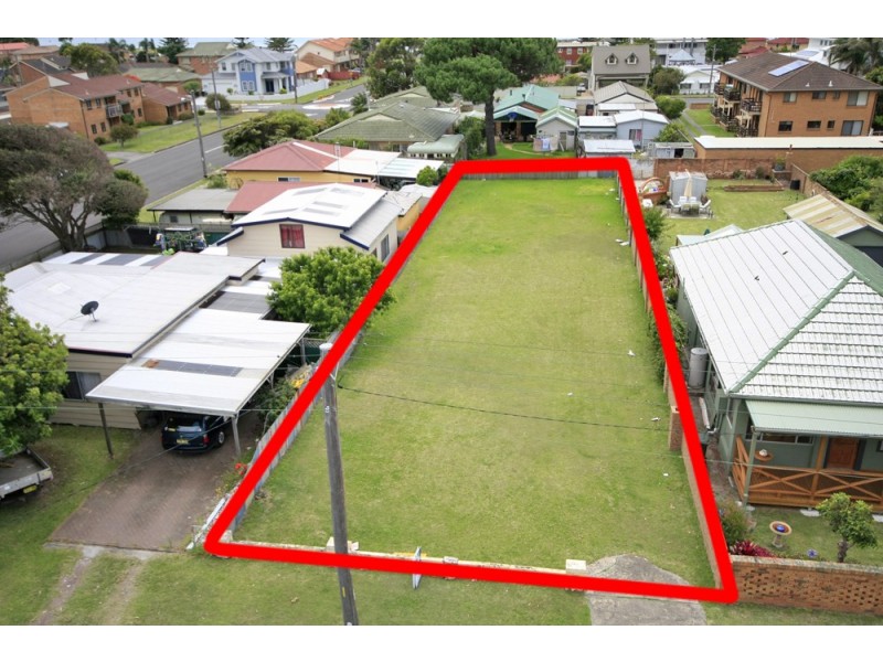 12 Park Road, Lake Illawarra NSW 2528