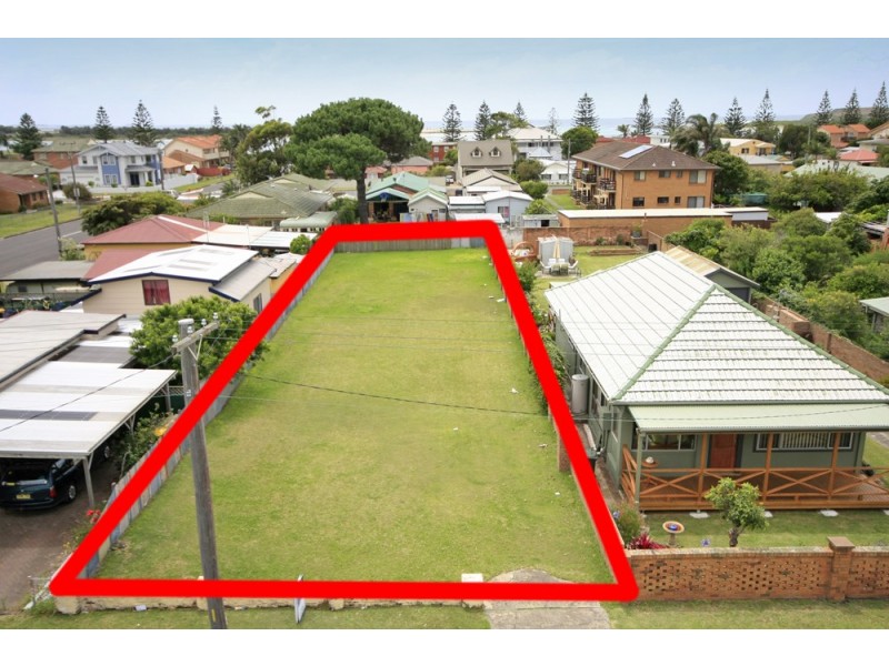 12 Park Road, Lake Illawarra NSW 2528