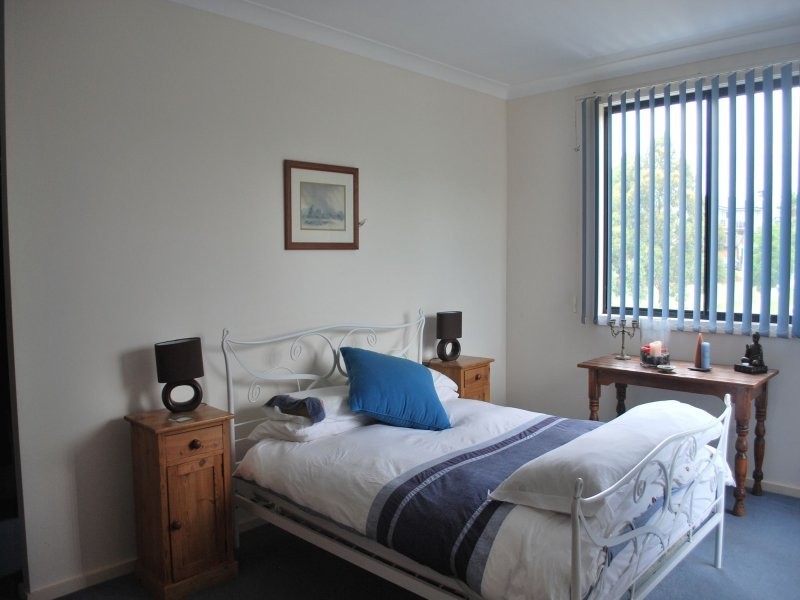 2/96 Glider Avenue, Blackbutt NSW 2529