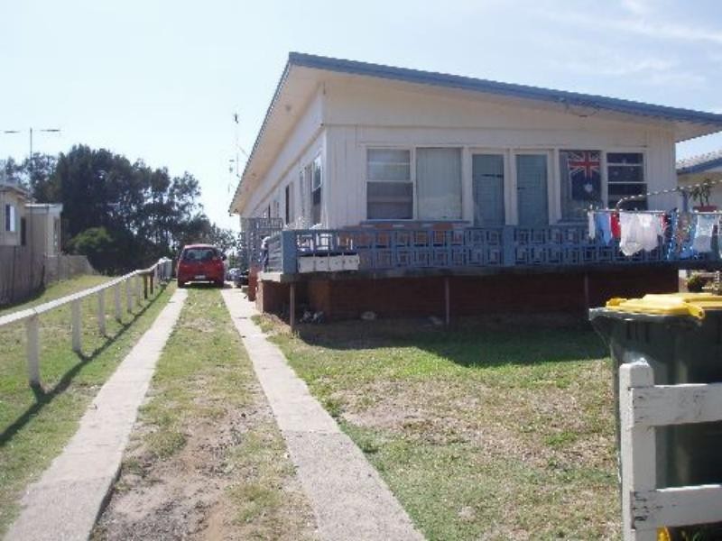 1/37 Boollwarroo Parade, Shellharbour NSW 2529