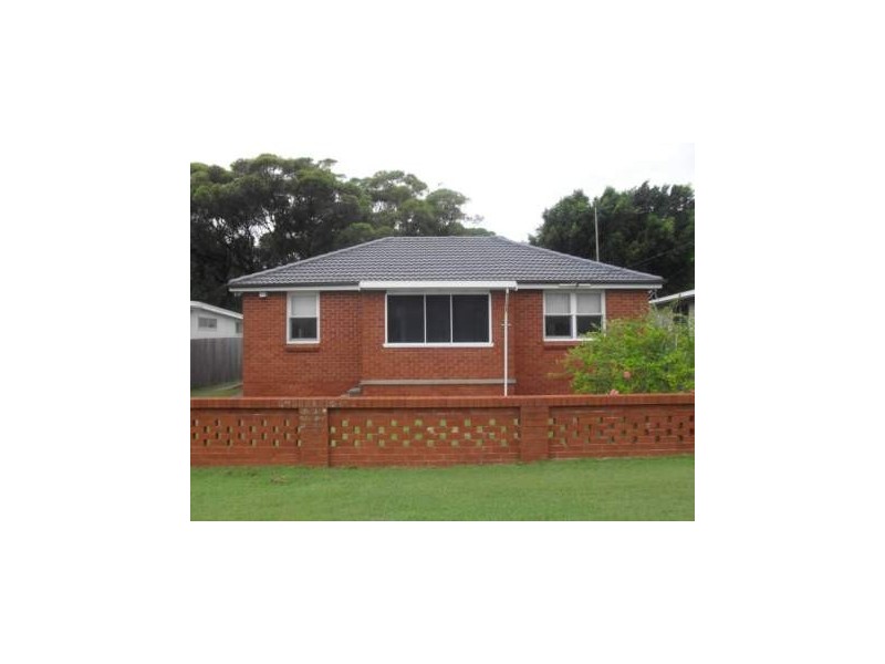 101 Ocean Street, Windang NSW 2528