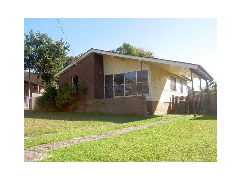 10 Irvine, Warilla NSW 2528