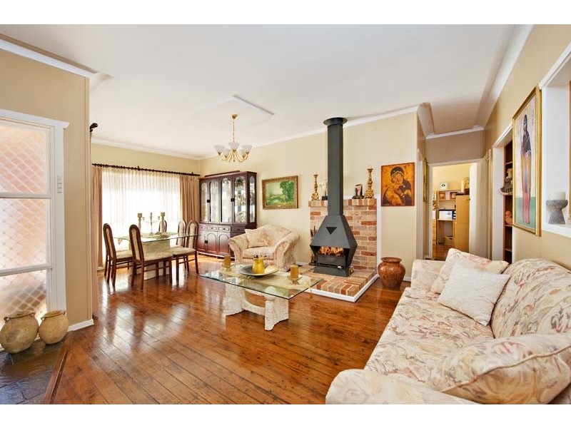 217 Gymea Bay Road, Gymea Bay NSW 2227