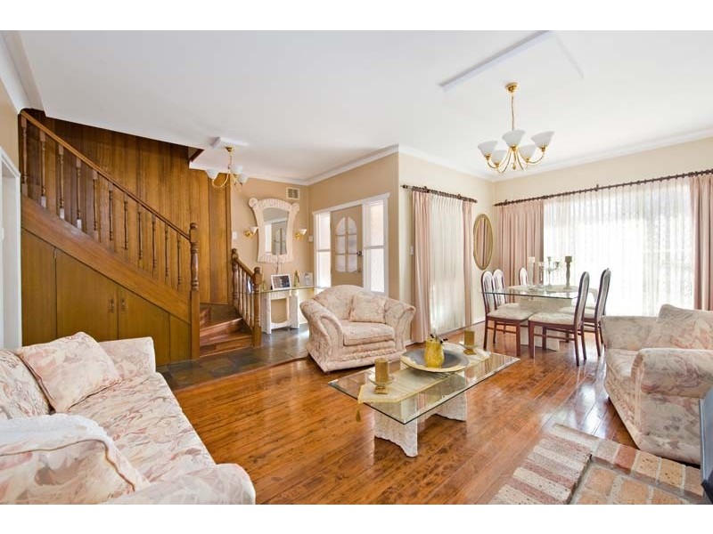 217 Gymea Bay Road, Gymea Bay NSW 2227