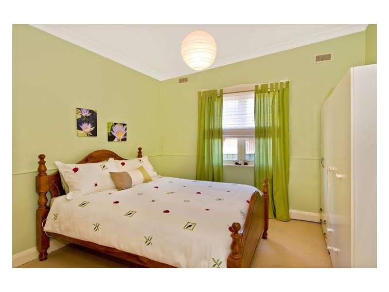 94 Auburn Street, Sutherland NSW 2232