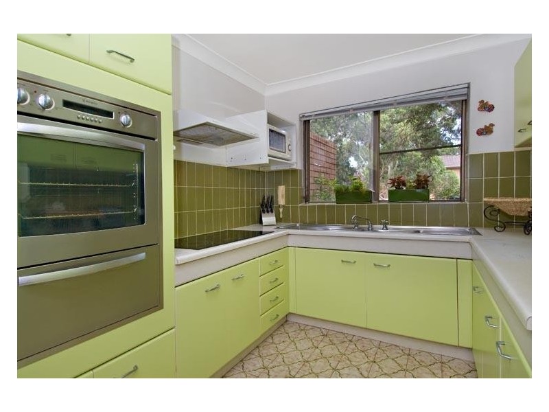 2/87-89 Flora Street, Sutherland NSW 2232