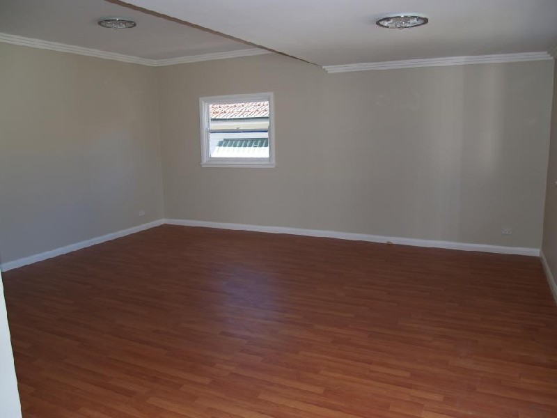 18 ROGERS, Wentworthville NSW 2145