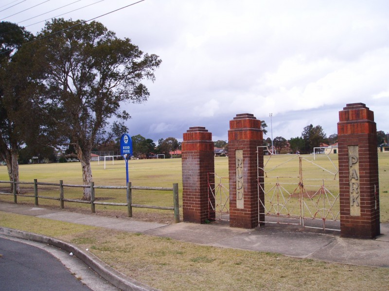 1 Seymour Parade, Belfield NSW 2191