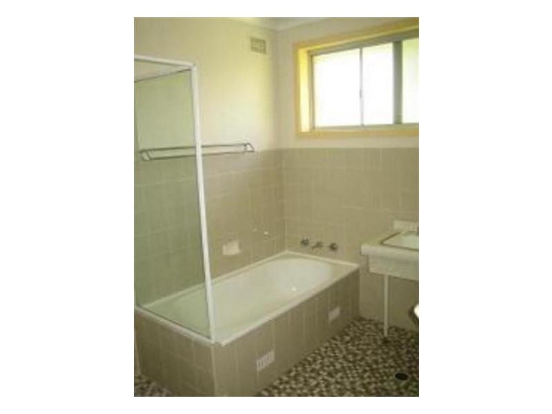 120 Hopewood Crescent, Fairy Meadow NSW 2519