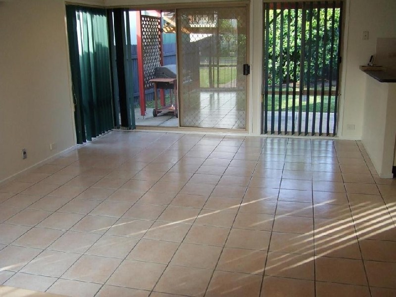 5 Yeldah Crescent, Horsley NSW 2530