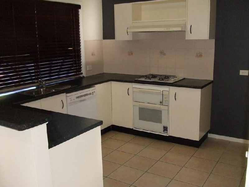 5 Yeldah Crescent, Horsley NSW 2530