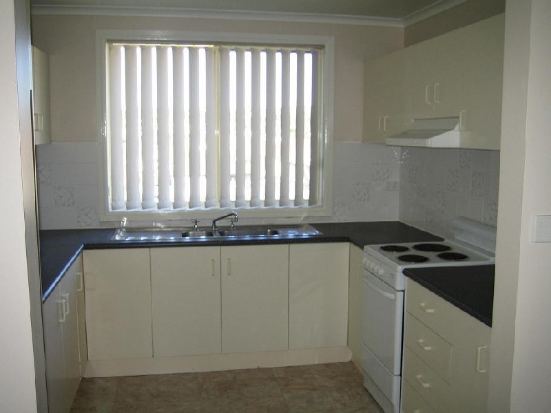 15 Bethlehem Street, Cringila NSW 2502