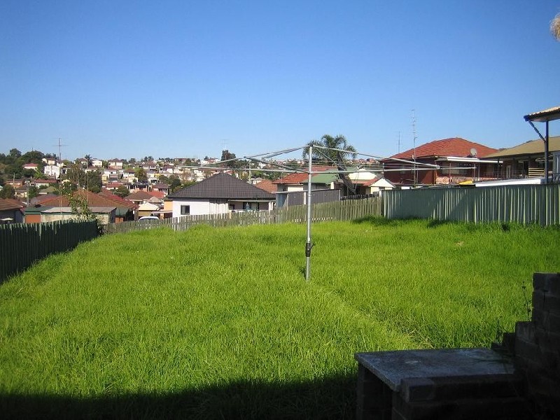 15 Bethlehem Street, Cringila NSW 2502