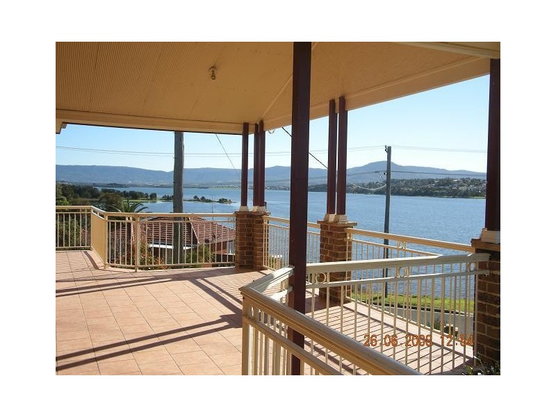 85A  Lakeview Parade, Primbee NSW 2502