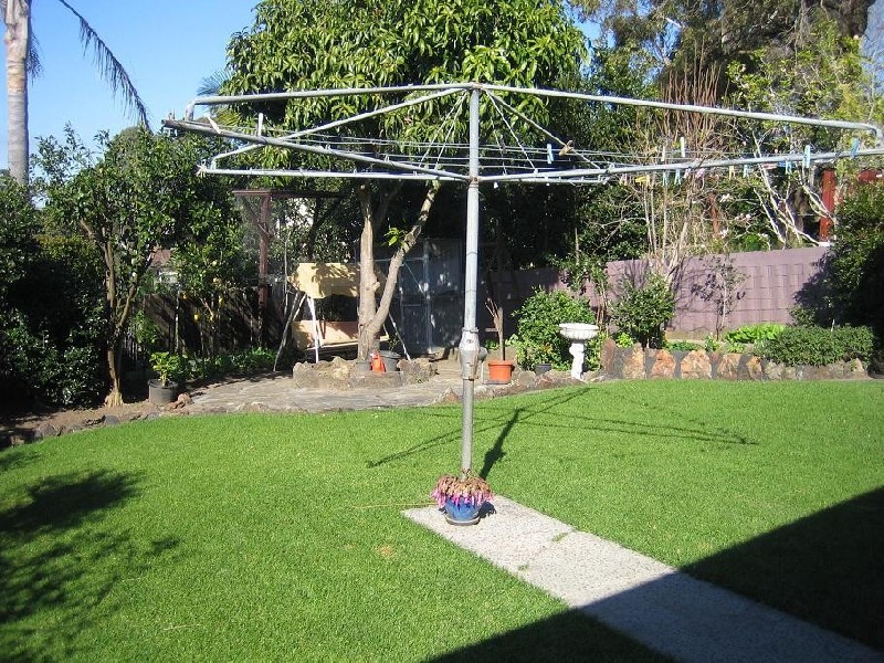 5 St Marks Crescent, Figtree NSW 2525