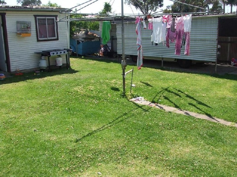 6 Carabeen Crescent, Barrack Heights NSW 2528