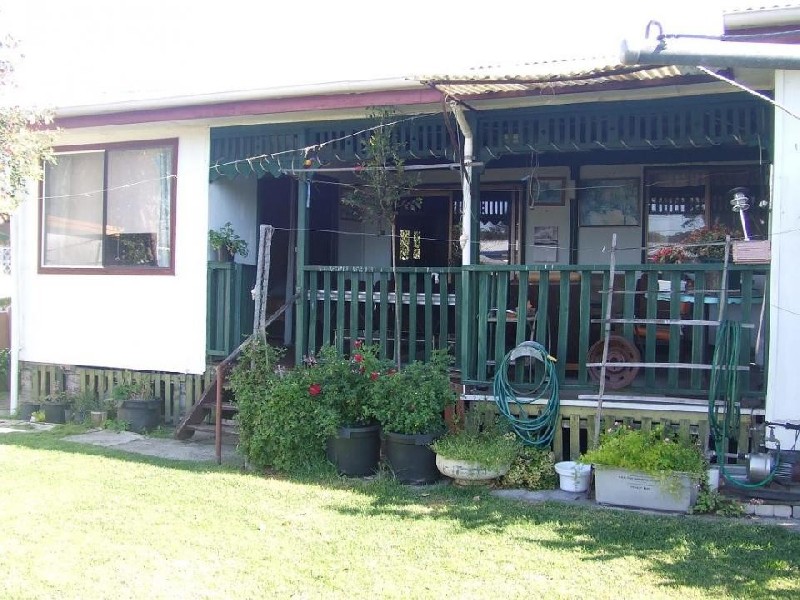 22 Lakeview Parade, Burrill Lake NSW 2539