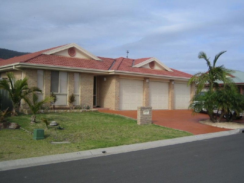 5  Medlow Way, Albion Park NSW 2527