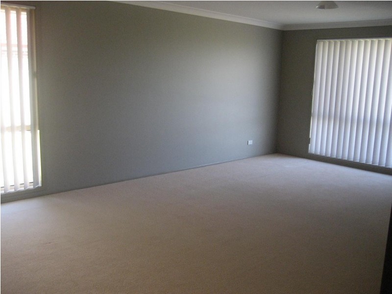 26 Southerncross Blvd, Shell Cove NSW 2529