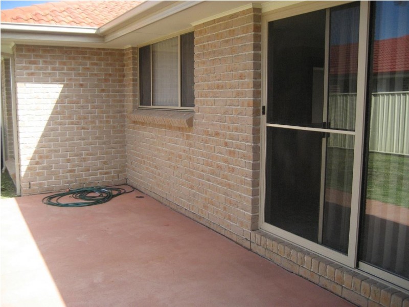 26 Southerncross Blvd, Shell Cove NSW 2529
