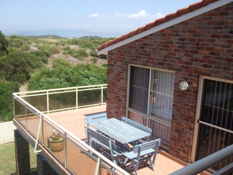 15 Surfside Drive, Port Kembla NSW 2505