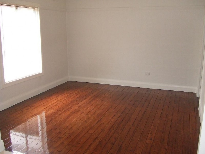 142 Flagstaff Road, Warrawong NSW 2502