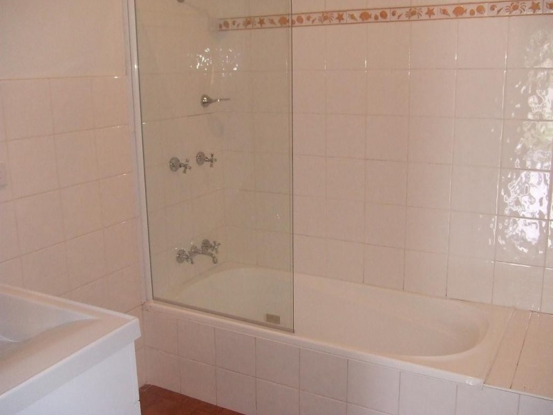 142 Flagstaff Road, Warrawong NSW 2502