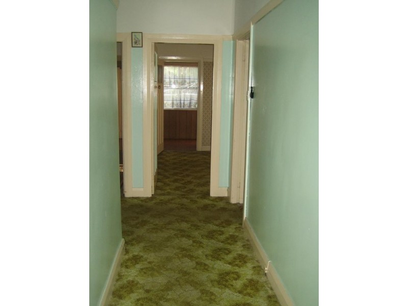 6 Balgownie Road, Fairy Meadow NSW 2519