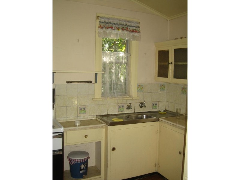 6 Balgownie Road, Fairy Meadow NSW 2519