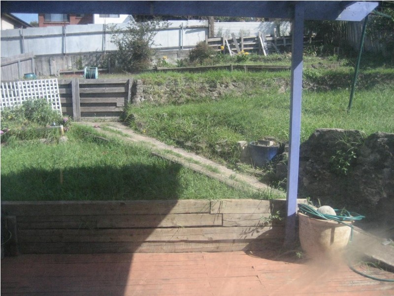 8 Barbara Avenue, Warrawong NSW 2502