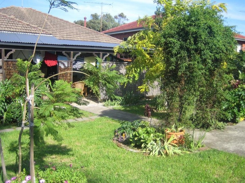 10 Lee Street, Warrawong NSW 2502