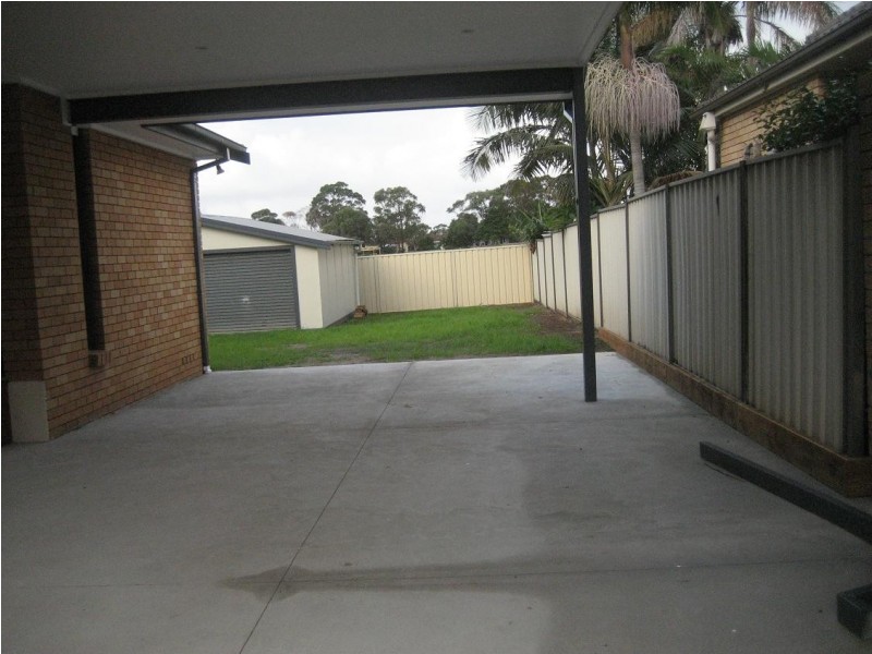 75 Captain Cook, Barrack Heights NSW 2528