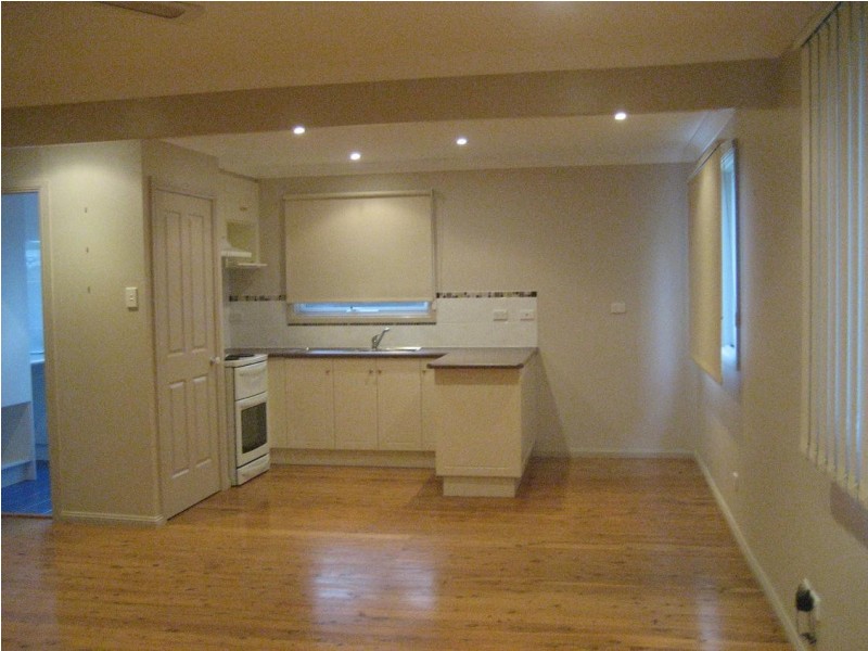 75 Captain Cook, Barrack Heights NSW 2528