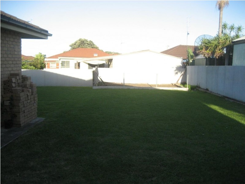 66 Third Avenue, Port Kembla NSW 2505