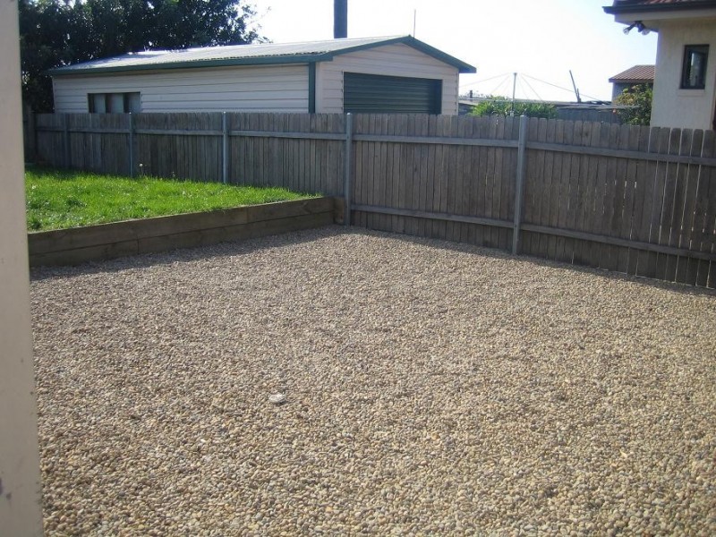 184 Flagstaff Road, Lake Heights NSW 2502