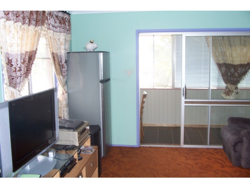 469 west, Toowoomba QLD 4350