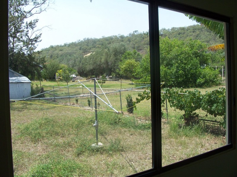 11 bell street, Greenmount QLD 4359