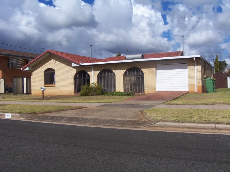 40 eiser, Harristown QLD 4350