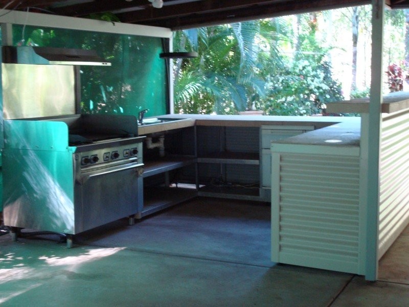 DURIAN ROAD, Virginia NT 0822