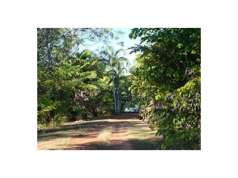 DURIAN ROAD, Virginia NT 0822