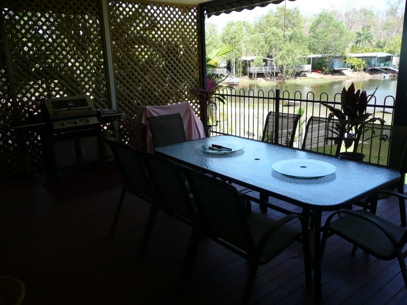 Lake Bennett NT 0822