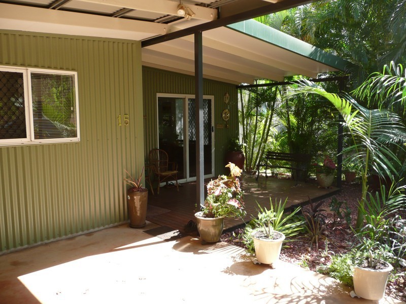 Lake Bennett NT 0822