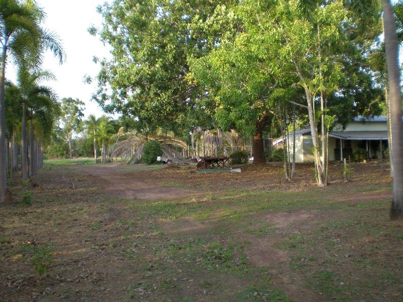 395 WHITEWOOD RD, Howard Springs NT 0835